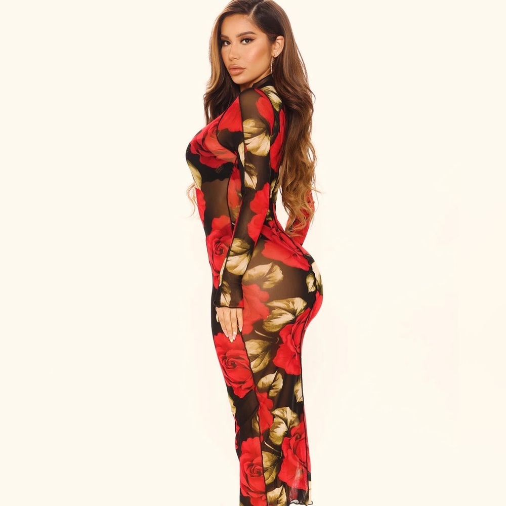 The seductive Rose dress - Picture 5 of 7